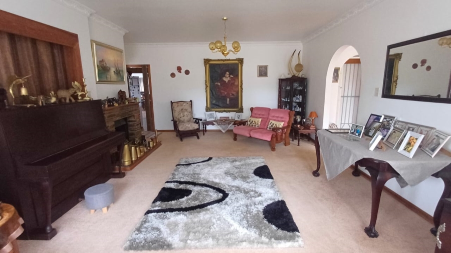 5 Bedroom Property for Sale in Vanes Estate Eastern Cape